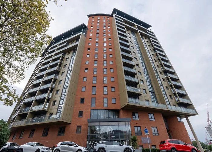 Apartman - Stylish With River Views - Sleeps 8